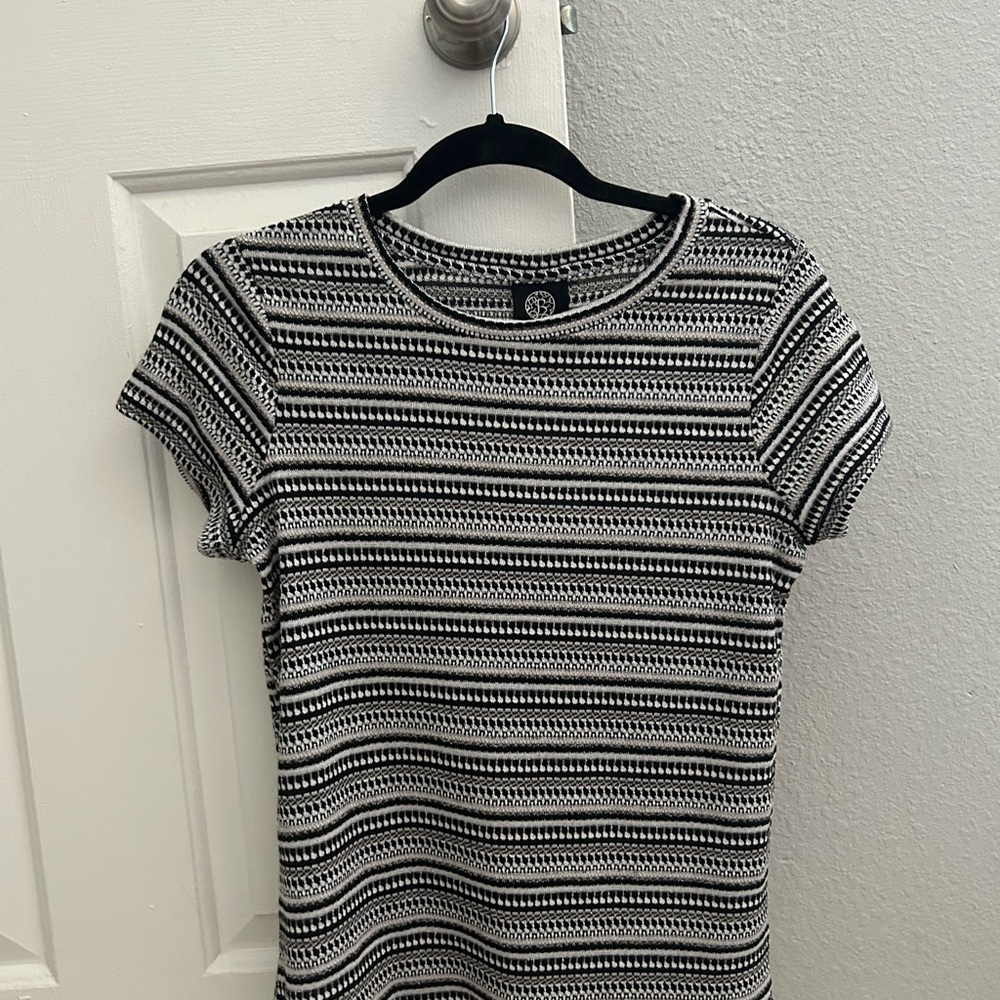 Bobeau Black and White Short Sleeve Top
